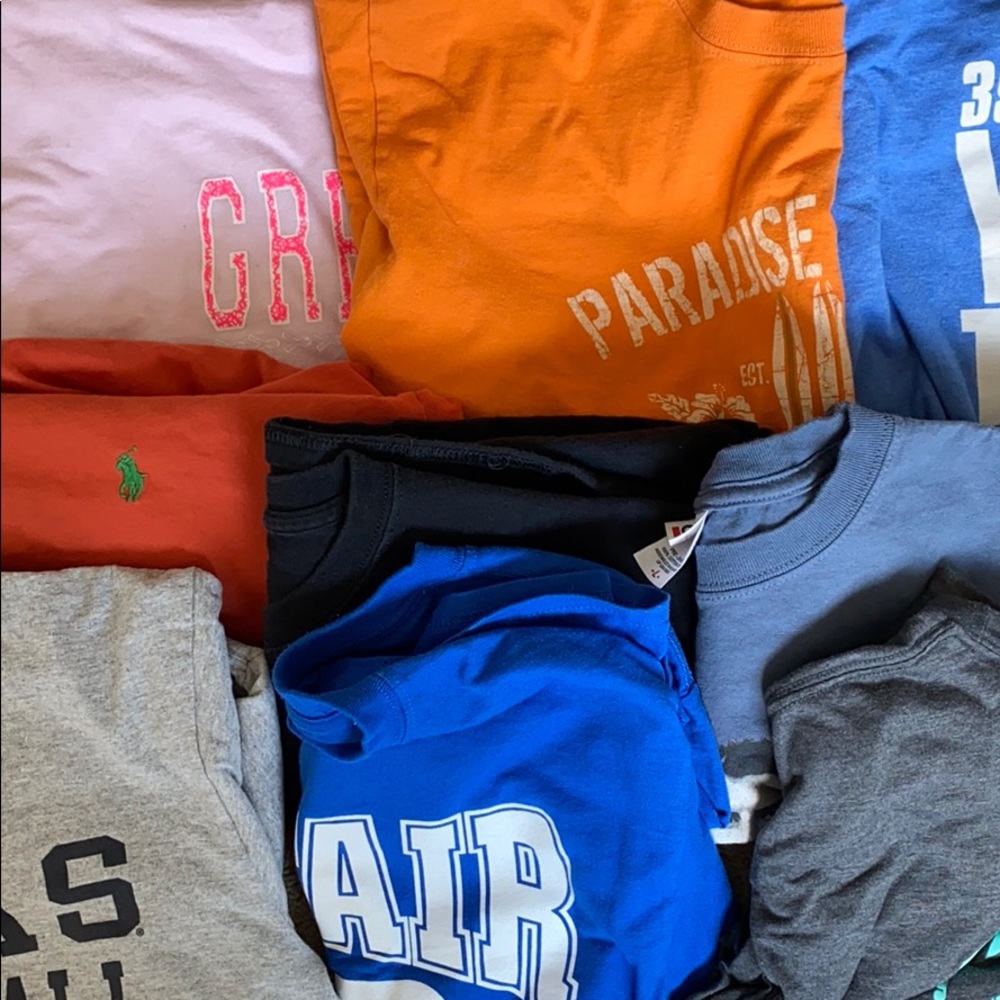1 random vintage cropped t-shirt mystery box